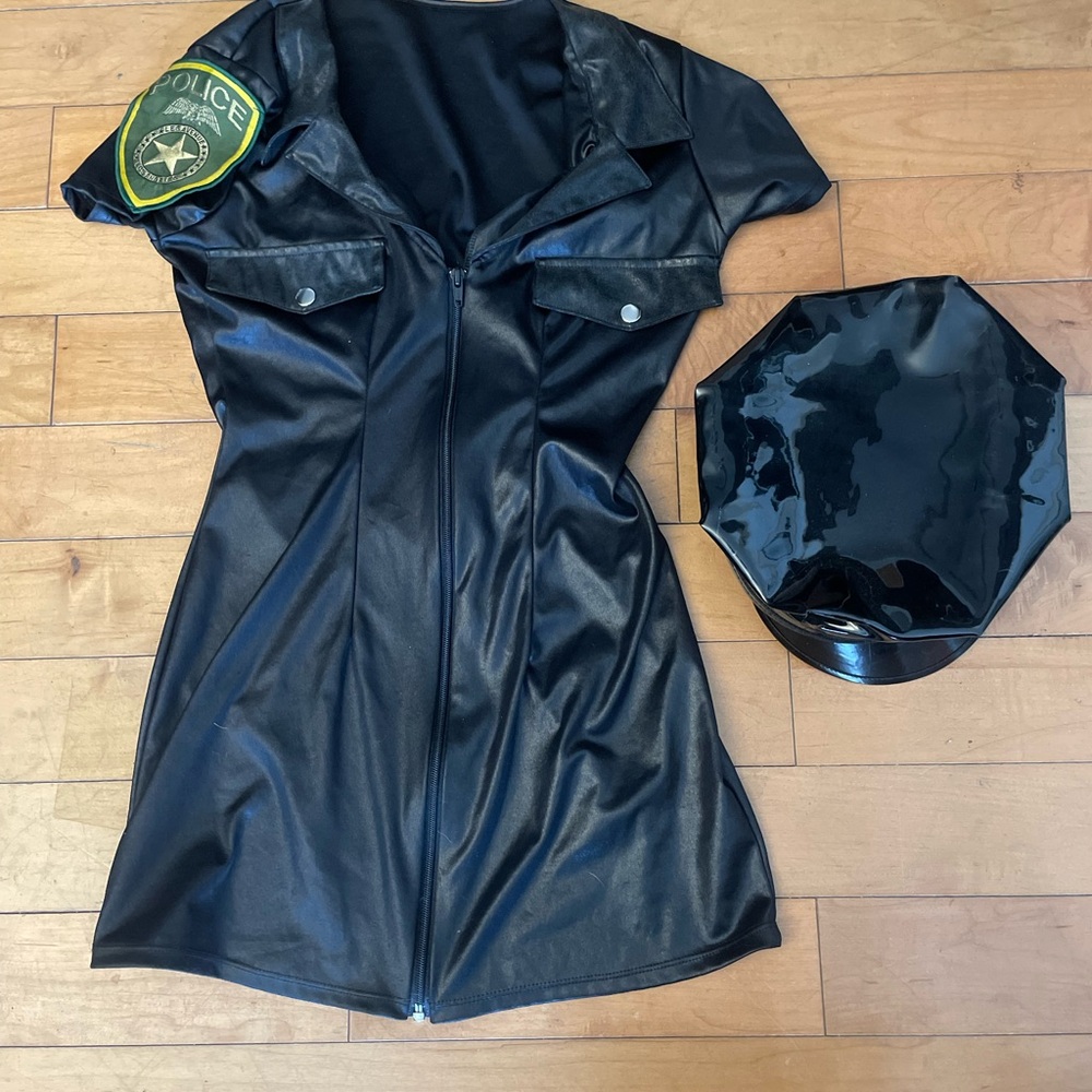 Sexy Police Costume Dress with hat - Black size s/m. Halloween